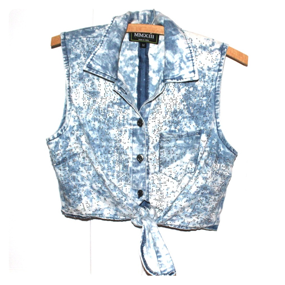 Medium juniors denim vest rhinestones wash m light